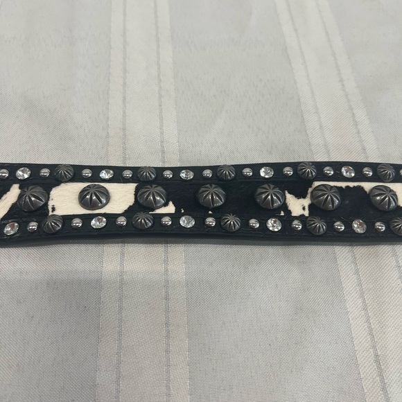 NWT Buckle Blk/Wht Cowhide Belt Small - Picture 3 of 5
